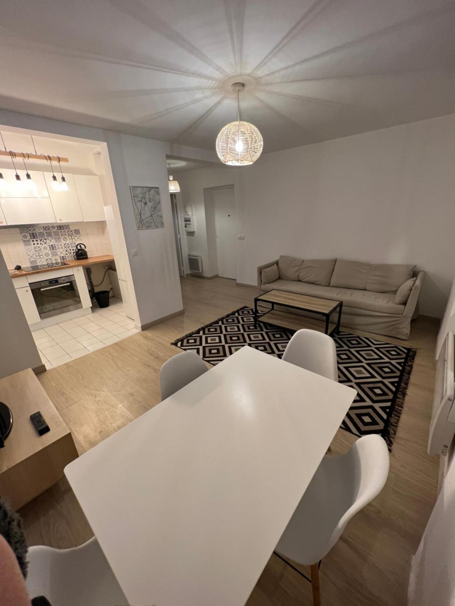 Appartement Lumineux A 2 Pas D'Enghien Montmorency Exterior foto